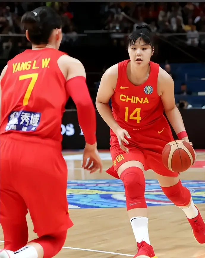 李月汝威武, 合适, 是伟大的